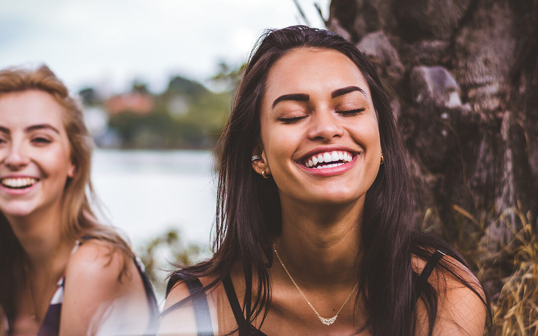 Conversation topic ideas to make new friends at a house party
